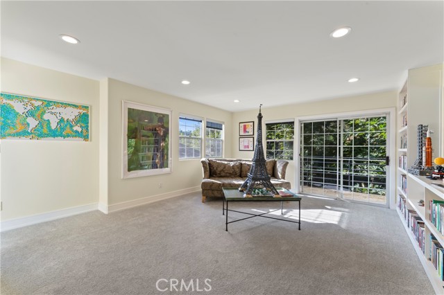 Detail Gallery Image 27 of 51 For 2355 N Beverly Glen Bld, Los Angeles,  CA 90077 - 2 Beds | 3/1 Baths