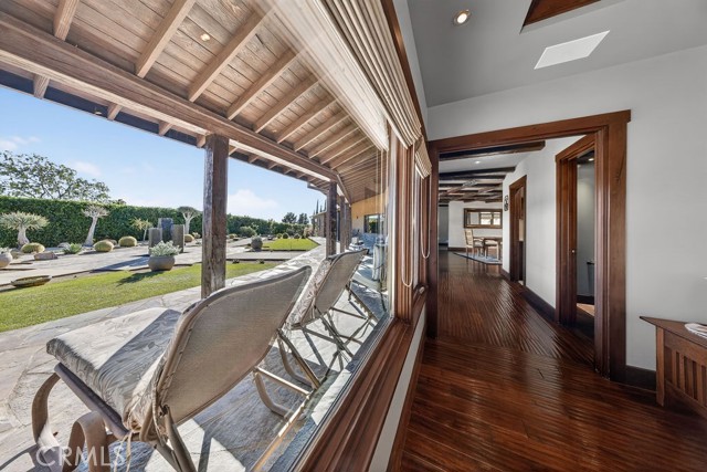 Detail Gallery Image 41 of 64 For 11159 Mcvine, Sunland,  CA 91040 - 4 Beds | 4 Baths