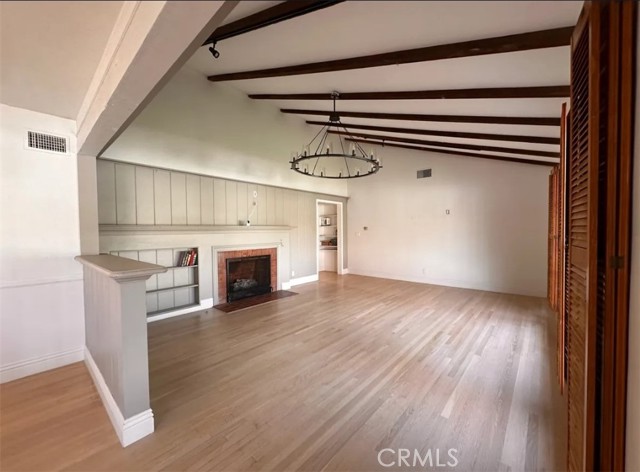 Detail Gallery Image 9 of 35 For 3021 W Clark Ave, Burbank,  CA 91505 - 3 Beds | 2 Baths