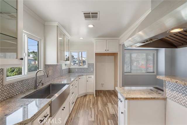 Detail Gallery Image 2 of 45 For 1532 -1534 W 221st, Torrance,  CA 90501 - 5 Beds | 4 Baths