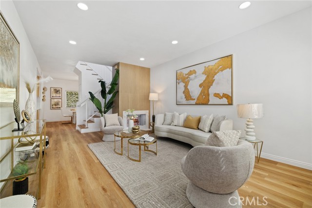 Detail Gallery Image 2 of 36 For 6152 Rosemead Bld #C,  Temple City,  CA 91780 - 3 Beds | 2/1 Baths