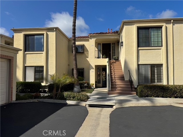 MLS: ND25092676 Condo For Sale