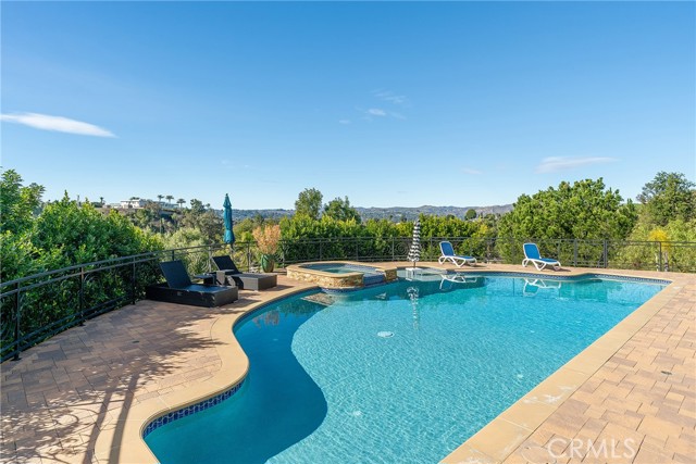 Detail Gallery Image 41 of 56 For 22470 Sueno Rd, Woodland Hills,  CA 91364 - 6 Beds | 7 Baths