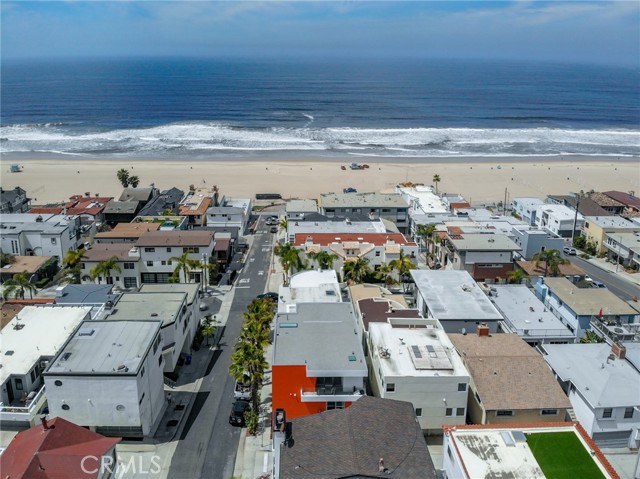 7 houses from the beach and great surf