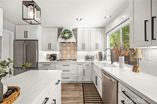 21 Mira Segura, Rancho Santa Margarita CA: https://media.crmls.org/medias/16087383-7602-4286-ac5e-70657e753743.jpg