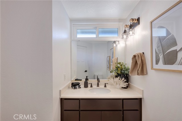 Detail Gallery Image 12 of 71 For 25271 Baja Mar, Lake Forest,  CA 92630 - 3 Beds | 2/1 Baths