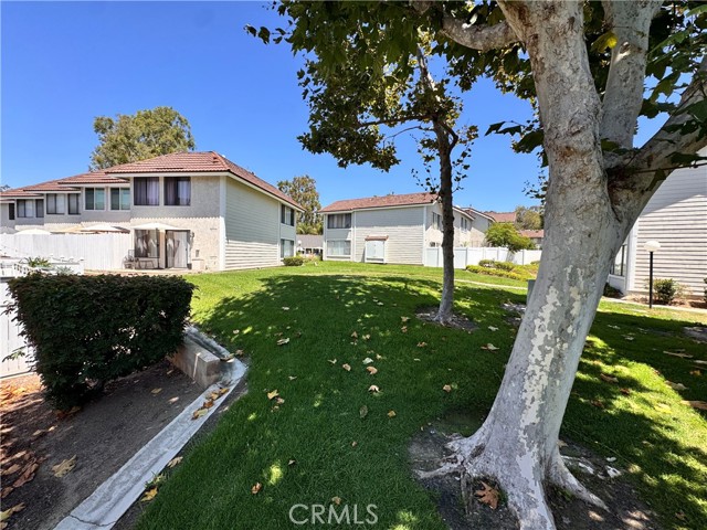 25885 Trabuco Road, Lake Forest CA: https://media.crmls.org/medias/160a3f87-7b86-40e0-873e-46cc8cacd875.jpg