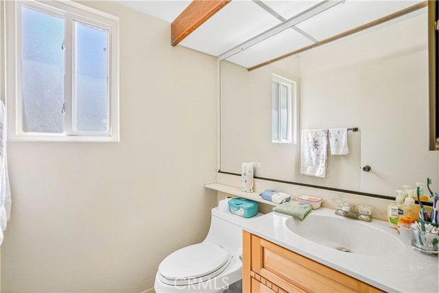 1426 Crestview Drive, Oceanside CA: https://media.crmls.org/medias/160bb6c4-ab5e-49a9-8368-efd6b98dfb93.jpg