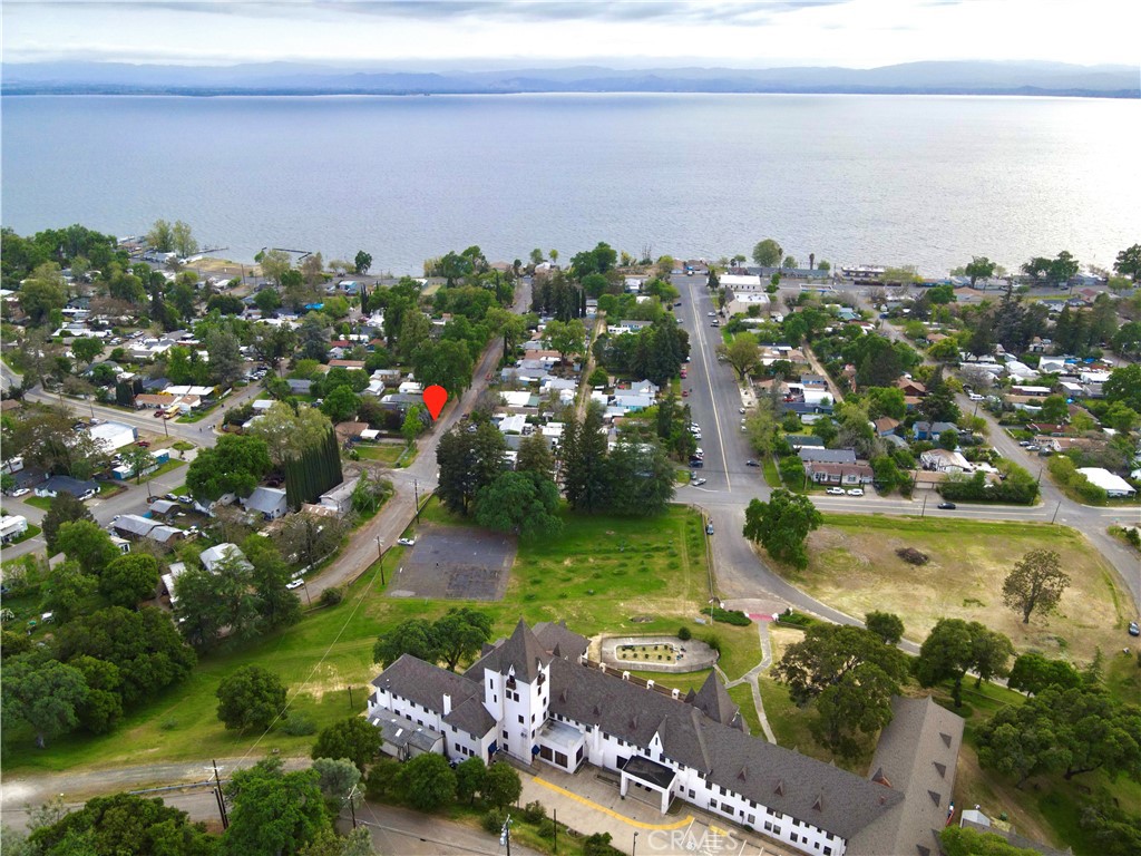 https://media.crmls.org/medias/160c21af-cb94-4828-9a60-91954fbfd882.jpg?preset=X-Large