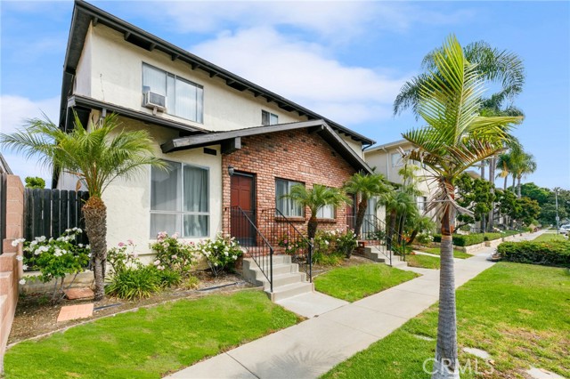 651 46th Street, Long Beach, California 90807, ,Multi-Family,For Sale,46th,PW24210020