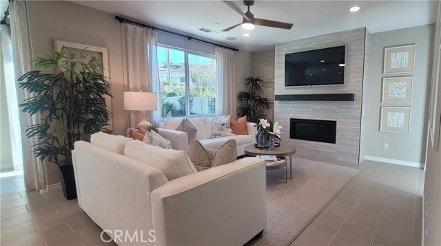 Detail Gallery Image 3 of 4 For 24098 Hillcrest Dr, Corona,  CA 92883 - 3 Beds | 2/1 Baths