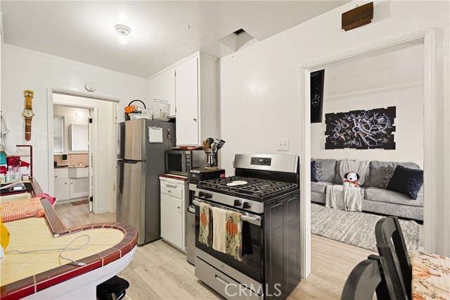 Detail Gallery Image 14 of 64 For 7015 Templeton, Huntington Park,  CA 90255 - – Beds | – Baths