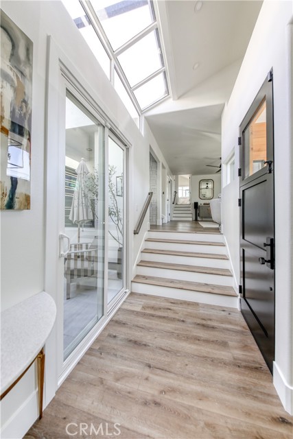 2910 3rd Avenue, Corona del Mar CA: https://media.crmls.org/medias/160e7e98-3fd6-48da-b175-6e137d76fe76.jpg