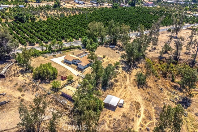 32272 Florida Avenue, Mentone CA: https://media.crmls.org/medias/160f1f47-0f03-4a99-9282-44f05826b354.jpg