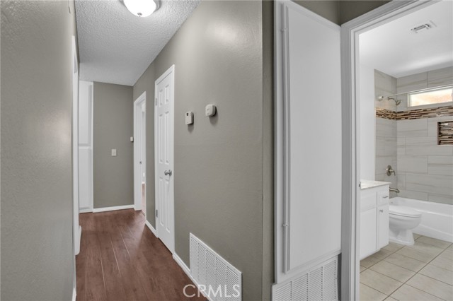 17965 Fremontia Lane, Victorville CA: https://media.crmls.org/medias/160f54e0-c492-40b6-baf4-13878248b13c.jpg