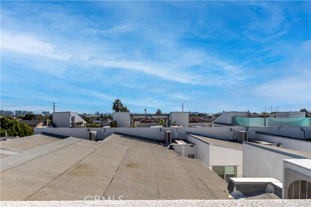 Detail Gallery Image 45 of 58 For 6566 W 85th Pl, Westchester,  CA 90045 - 3 Beds | 3 Baths