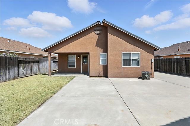 713 Vista Del Rey Drive, Atwater CA: https://media.crmls.org/medias/1611313f-3c6d-45fb-85a7-cac9683cfe7e.jpg