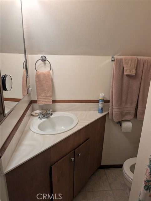 Detail Gallery Image 24 of 44 For 31 Matterhorn Dr, Bridgeport,  CA 93517 - 3 Beds | 2 Baths