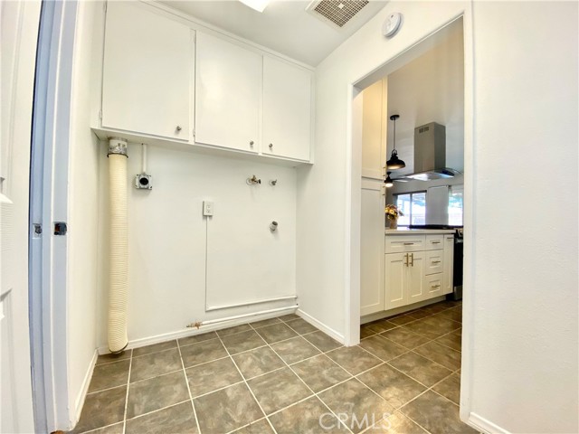 329 E Church Avenue, Ridgecrest CA: https://media.crmls.org/medias/16121a17-4401-4513-ac9a-718c3da95b4e.jpg