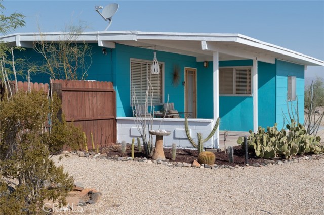 Detail Gallery Image 5 of 25 For 81320 Brown Rd, Twentynine Palms,  CA 92277 - 2 Beds | 1 Baths
