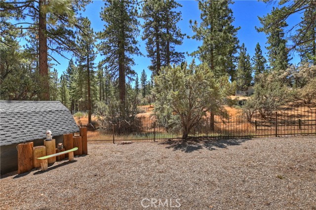 Detail Gallery Image 27 of 36 For 1126 Sugarpine Rd, Big Bear City,  CA 92314 - 2 Beds | 2 Baths