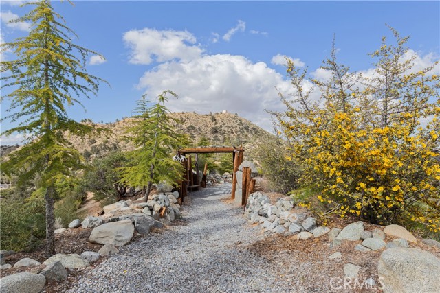 Detail Gallery Image 34 of 45 For 1870 Oak Springs Valley Rd, Wrightwood,  CA 92397 - 2 Beds | 2 Baths