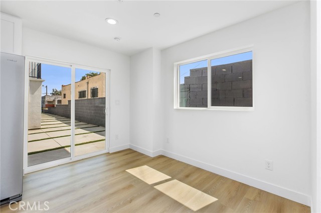 9613 S Hobart Boulevard, Los Angeles CA: https://media.crmls.org/medias/1613b46c-417c-45ef-aef1-3a142ff62a35.jpg