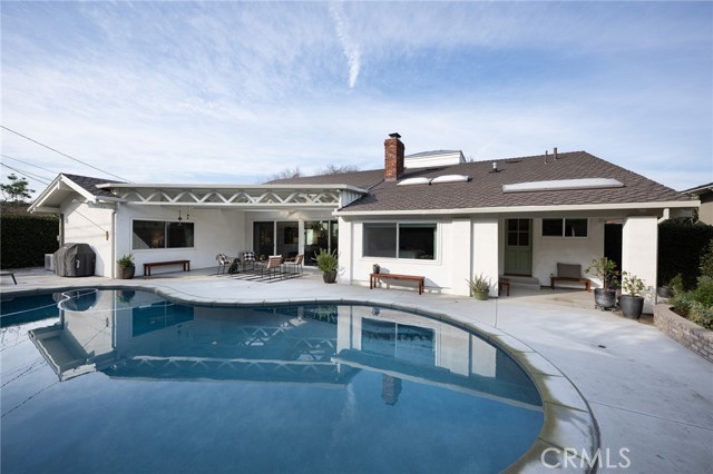 Detail Gallery Image 14 of 42 For 6470 E Mantova St, Long Beach,  CA 90815 - 4 Beds | 3 Baths