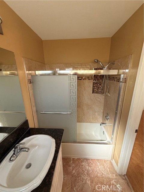 Detail Gallery Image 23 of 25 For 345 W Acacia, Glendale,  CA 91204 - 2 Beds | 2/1 Baths