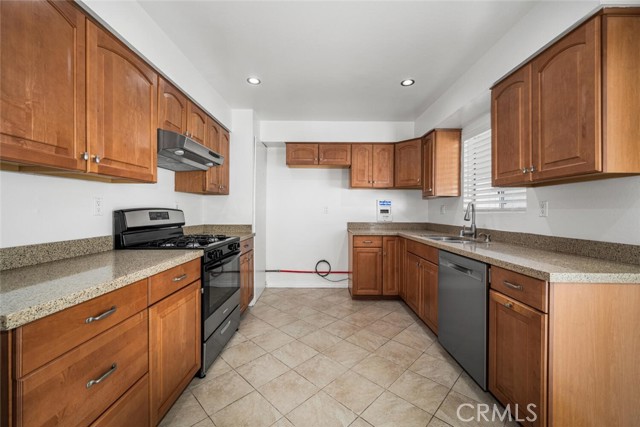 Detail Gallery Image 11 of 40 For 8798 Valley View #B,  Buena Park,  CA 90620 - 2 Beds | 1/1 Baths