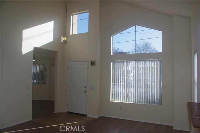 Detail Gallery Image 9 of 34 For 421 S Flower Ave a,  Brea,  CA 92821 - 3 Beds | 2/1 Baths