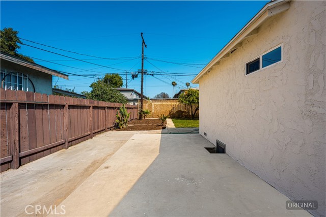 Detail Gallery Image 24 of 26 For 1106 S Washington, Compton,  CA 90221 - 3 Beds | 1 Baths