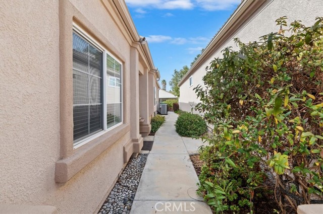 Detail Gallery Image 4 of 55 For 40285 via Tonada, Murrieta,  CA 92562 - 3 Beds | 2 Baths