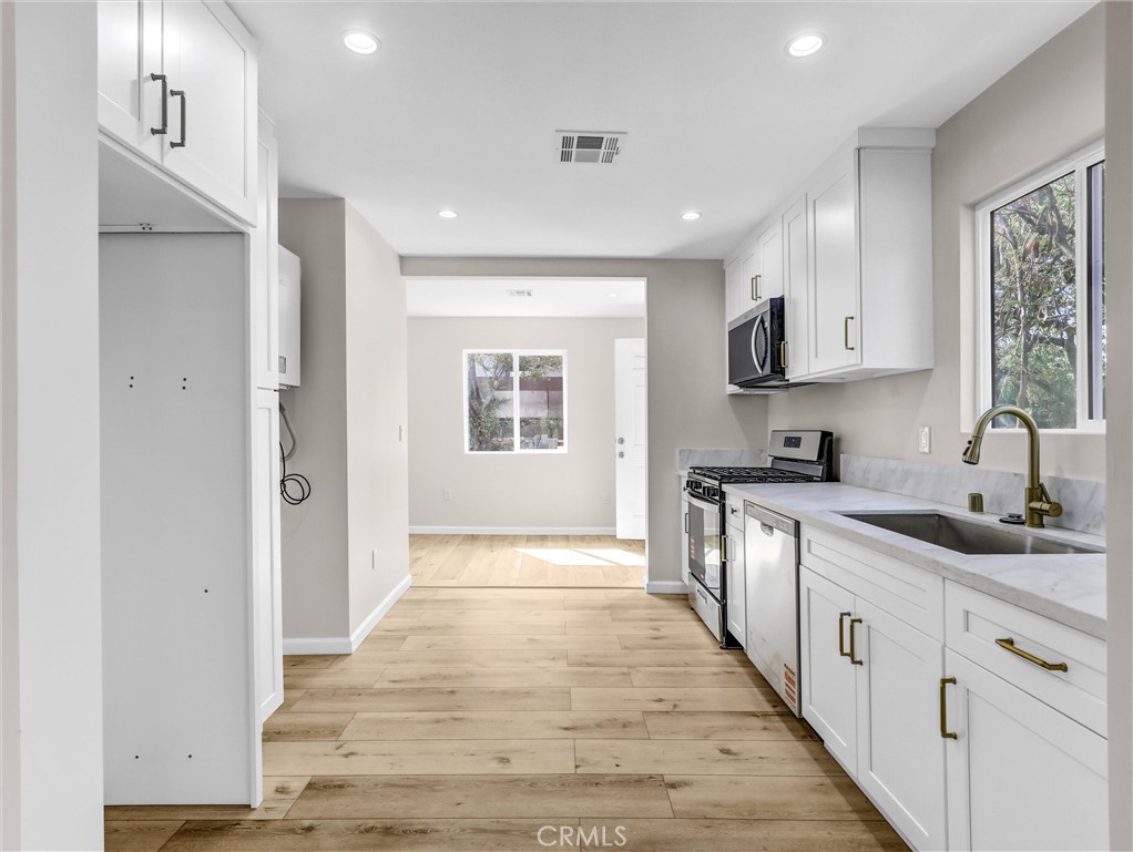 MLS #SR25276132 image #7