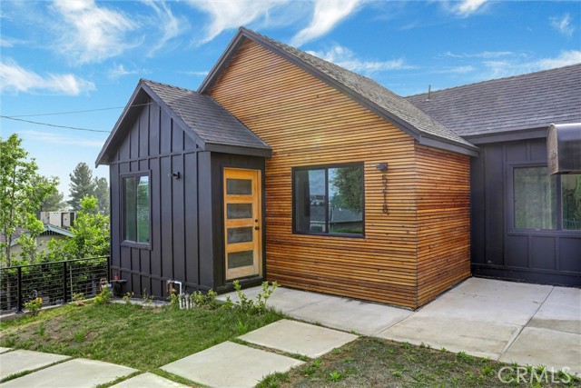 Detail Gallery Image 2 of 34 For 5218 Barker Dr, Los Angeles,  CA 90042 - 3 Beds | 2 Baths