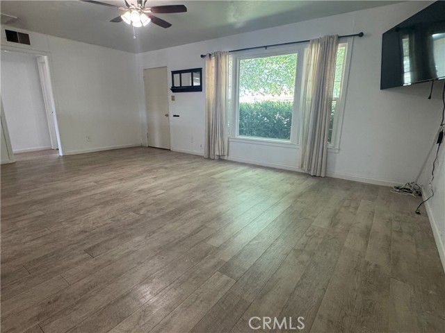 Detail Gallery Image 11 of 22 For 445 W Yale Ave, Coalinga,  CA 93210 - 2 Beds | 1 Baths