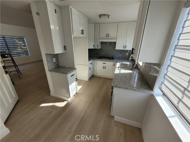 Detail Gallery Image 9 of 31 For 15004 Nordhoff #203,  North Hills,  CA 91343 - 2 Beds | 2 Baths