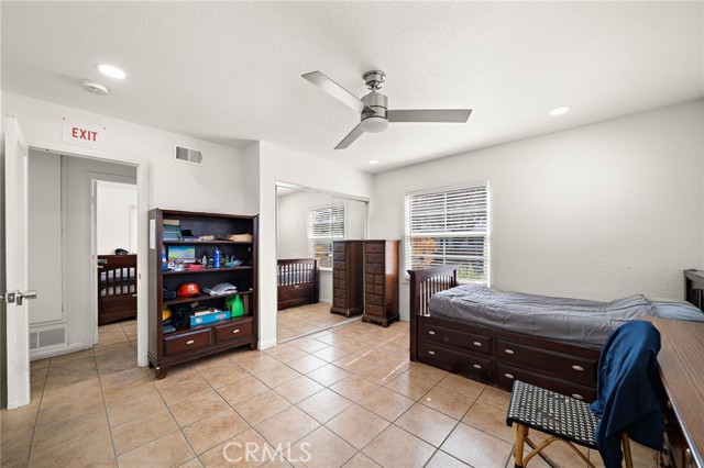 Detail Gallery Image 21 of 37 For 590 Traverse Dr, Costa Mesa,  CA 92626 - 4 Beds | 3 Baths