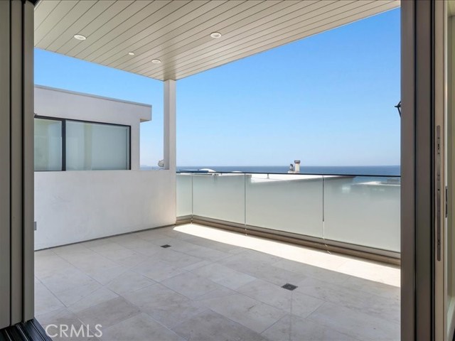Detail Gallery Image 19 of 61 For 505 Bayview Dr, Manhattan Beach,  CA 90266 - 3 Beds | 3/1 Baths