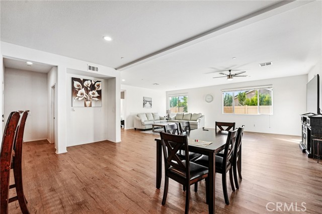 Detail Gallery Image 4 of 25 For 7153 Gypsum, Jurupa Valley,  CA 92509 - 4 Beds | 3/1 Baths