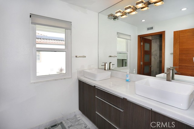 Image 42 of 72 For 12635 Prescott