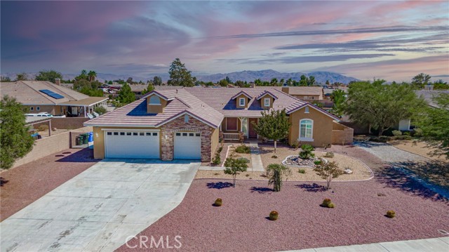 Detail Gallery Image 1 of 1 For 12237 Braeburn Rd, Apple Valley,  CA 92308 - 4 Beds | 3 Baths