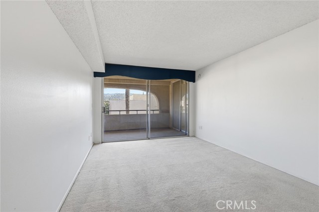 Detail Gallery Image 18 of 50 For 5330 Lindley Ave #305,  Encino,  CA 91316 - 2 Beds | 2 Baths