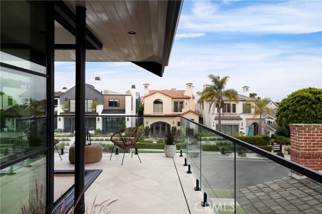 Detail Gallery Image 28 of 30 For 223 Orchid Ave, Corona Del Mar,  CA 92625 - 4 Beds | 3/2 Baths