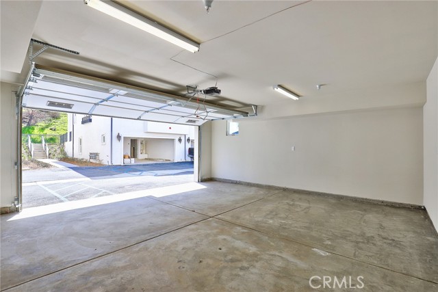 5 Brookline Avenue, Phillips Ranch CA: https://media.crmls.org/medias/161e8fa6-0bad-4d0d-88e1-2ca6159bdbf0.jpg