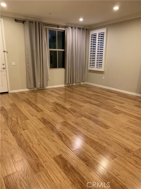 Detail Gallery Image 10 of 26 For 48 Bijou, Irvine,  CA 92618 - 1 Beds | 1/1 Baths