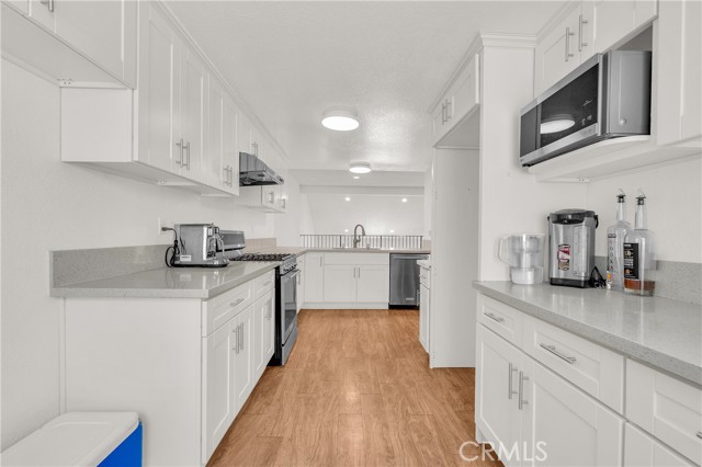 Detail Gallery Image 4 of 20 For 2208 Paseo Tepic, West Covina,  CA 91792 - 3 Beds | 3 Baths