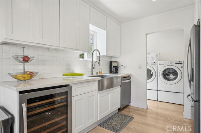 Detail Gallery Image 12 of 28 For 1120 9th St, Hermosa Beach,  CA 90254 - 2 Beds | 1 Baths