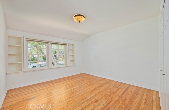 Detail Gallery Image 18 of 44 For 13964 Peach Grove St, Sherman Oaks,  CA 91423 - 3 Beds | 3 Baths