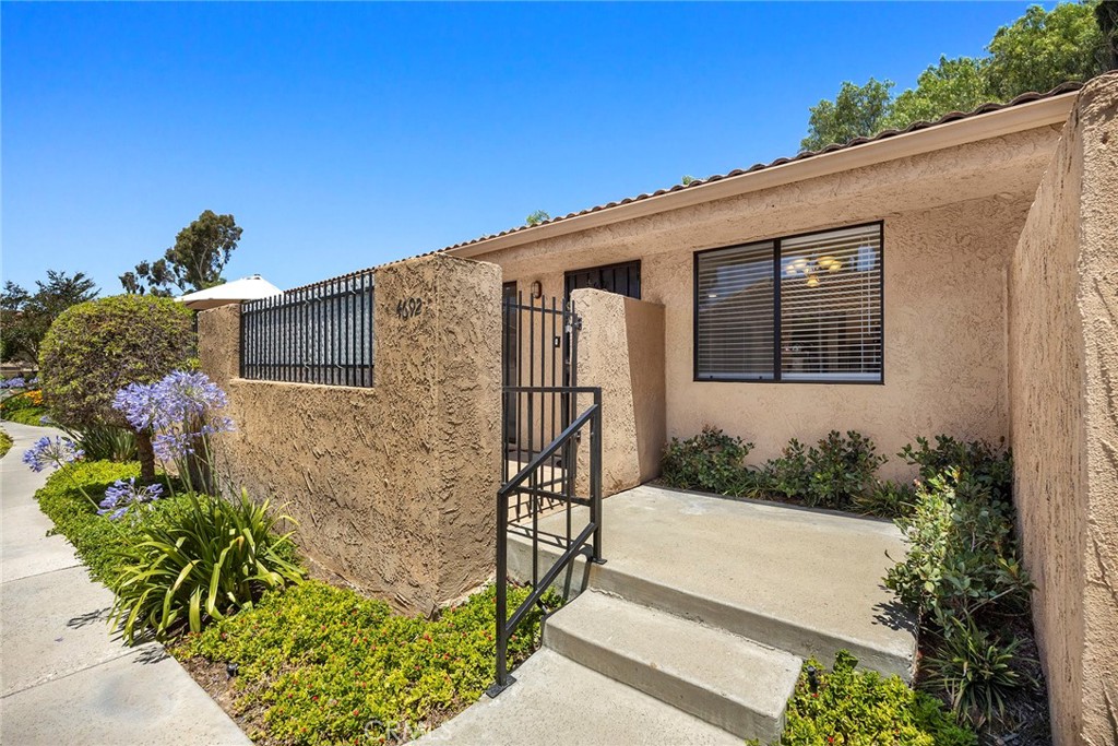 4692 Lakeview Avenue #8